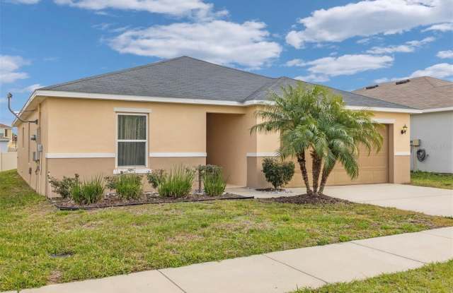 213 LAKE LUCERNE WAY