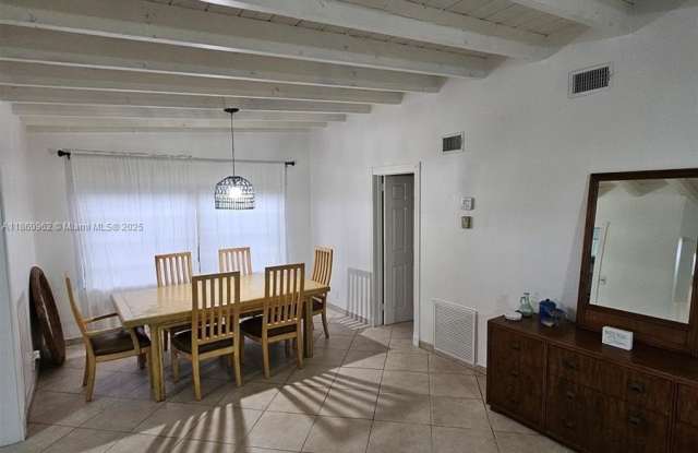 4628 Bougainvilla Dr