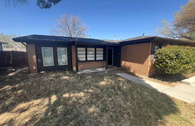 Photo of Pre Leasing for Fall 2026!! 4/3 in Medical District!