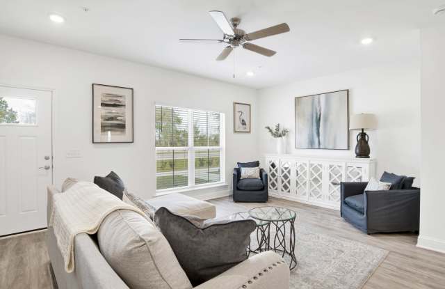 26971 Prt Washington Ln