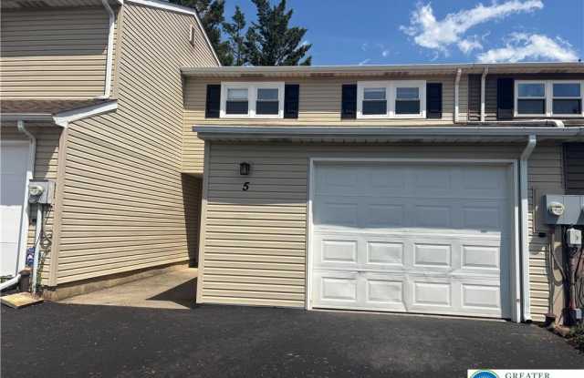 5 Stonewood Place