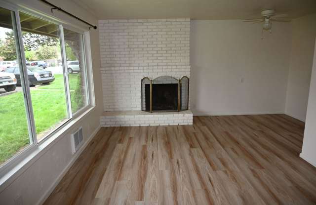 1290 Southeast Oak Street - 2
