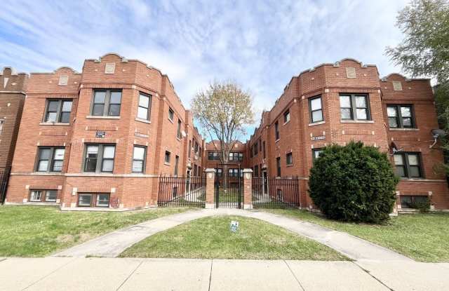 Photo of 1327 N Lorel Avenue