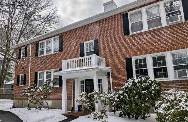 17 Hammond Pond Parkway