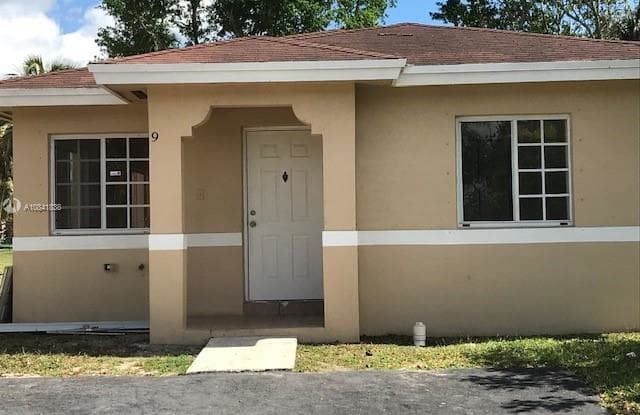 917 SW 8th Pl - 917 Southwest 8th Place, Florida City, FL 33034