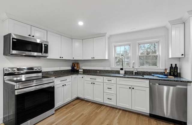 104 Mishawum Road - 104 Mishawum Road, Woburn, MA 01801