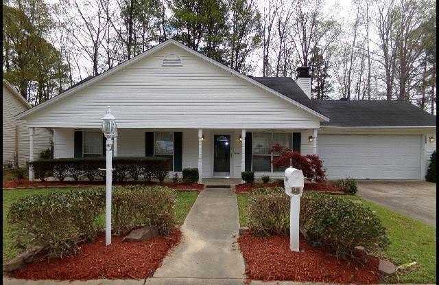1009 Foxwood Drive