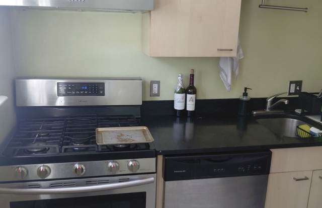 Nicely renovated 3 bed near BU for September 1!