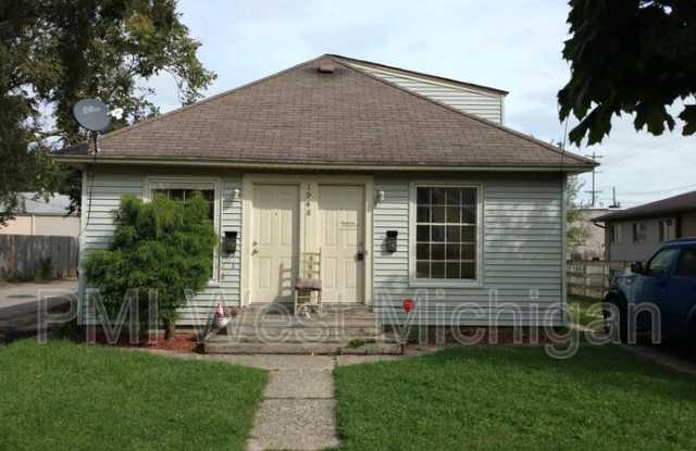 1948 Silver Ave SE