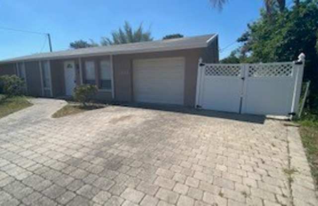 Now Leasing for the New Year !
