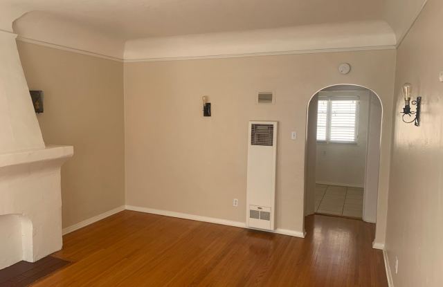 125 Granada Ave