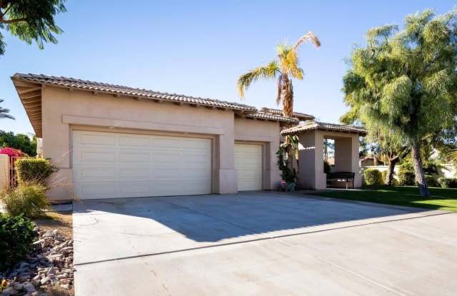 40741 Avenida Solana