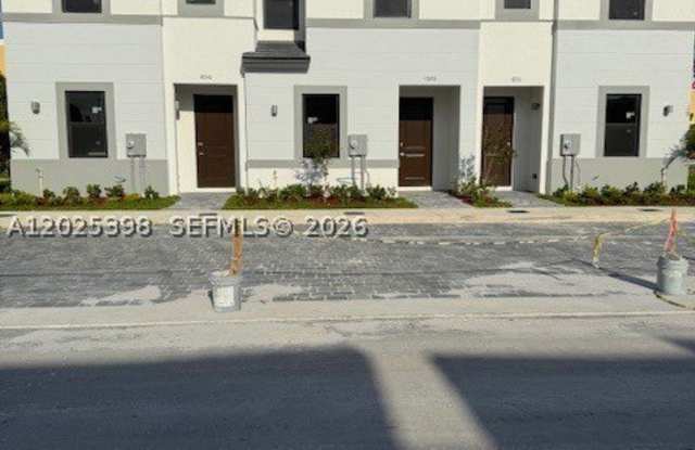 1026 NW 1st Ave
