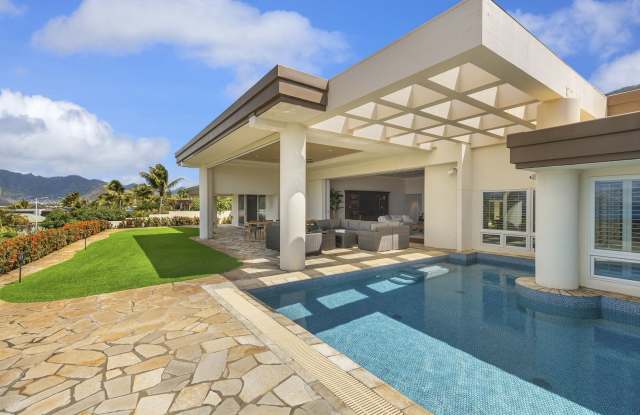 Photo of Luxury, Pool, AC  Stunning Ocean Views: Hale Makana