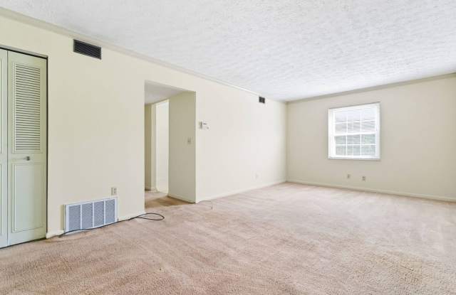 Photo of 7402 6 Mile Lane - 11