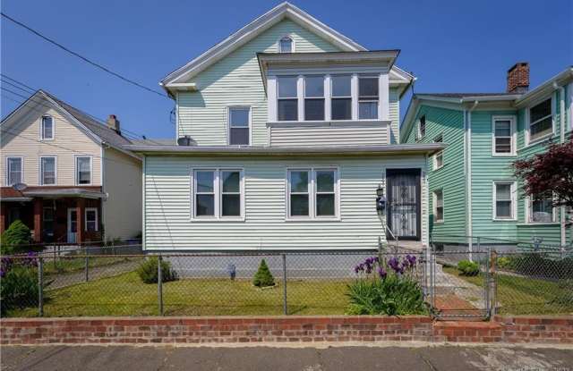137 Deacon Street