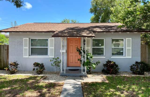 3 bedroom 1 bath furnished house - 6 month lease