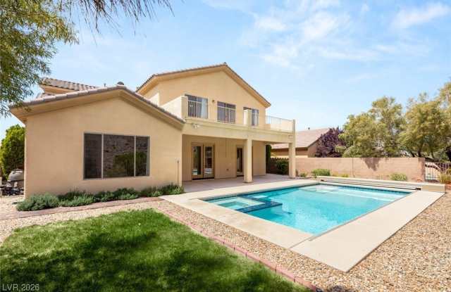 17 Morninglow Pass