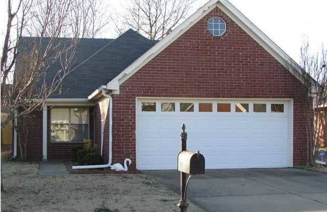 7665 E Fox Hunt Drive - 7665 Fox Hunt Drive East, Olive Branch, MS 38654