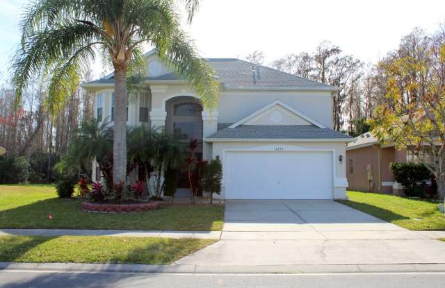 Kissimmee Pool home 4 bed 2.5 bath