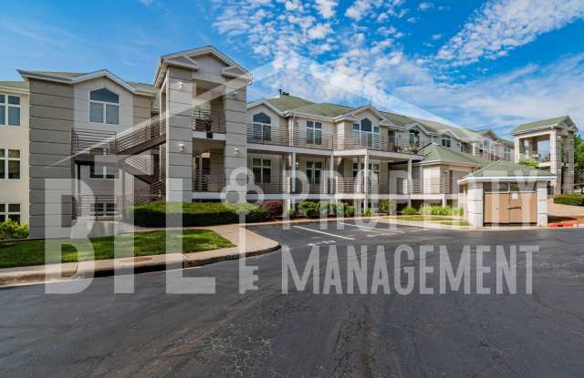 Beautiful Two Bedroom Condo in Palace View Place