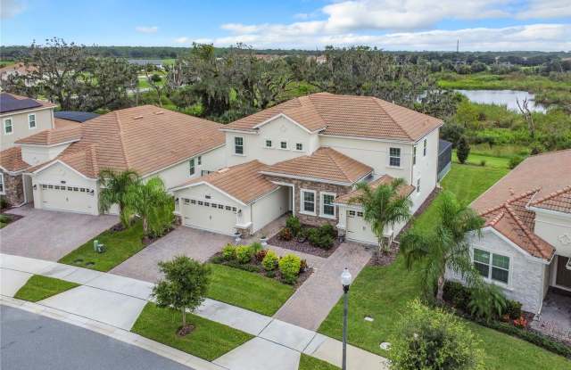 8886 FALLEN OAK DRIVE