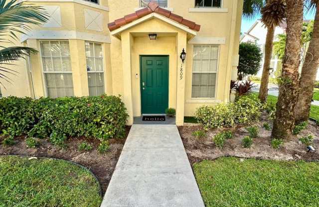 1809 Belmont Place E