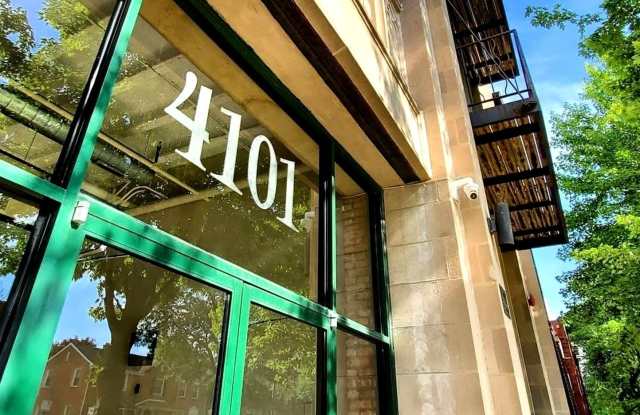 4101 S Michigan Avenue - 4101 South Michigan Avenue, Chicago, IL 60653