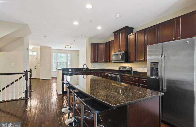 11675 EMERALD GREEN DRIVE