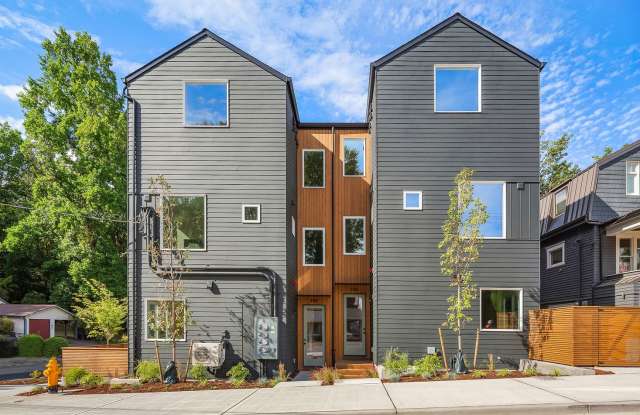 FREE RENT! BRAND NEW! 3bd, 2ba Townhome Built with Quality Materials and Thoughtful Design