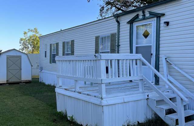 3951 South Mentor Avenue