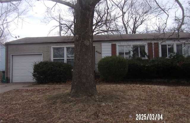 Photo of 9800 Gloucester Dr