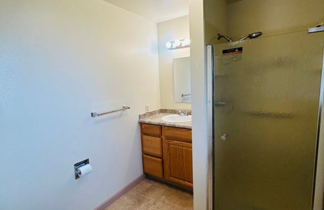 ***PENDING APPLICATION***3 Bedroom Home located in the heart of town! Close to everything!