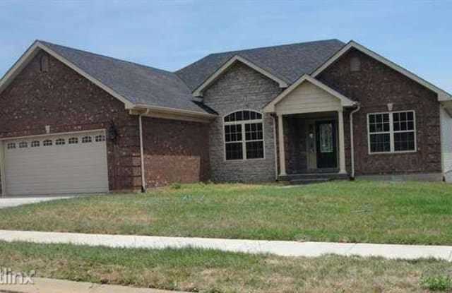 119 Piedmont Dr - 119 East Piedmont Drive, Vine Grove, KY 40175