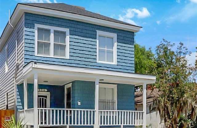 306 W 42nd Street unit: A