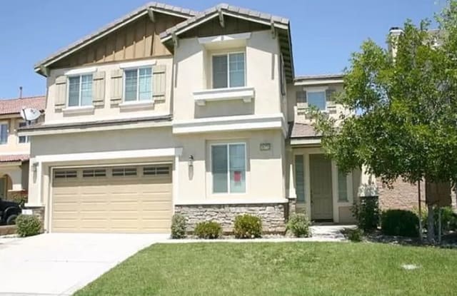 15772 Snowy Peak Lane - 15772 Snowy Peak Lane, Fontana, CA 92336