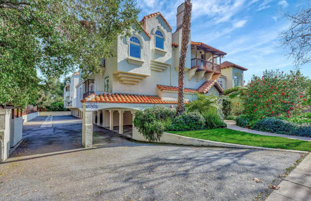 Spacious Townhome in Palo Alto