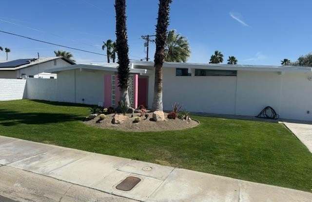 2218 N San Antonio Road