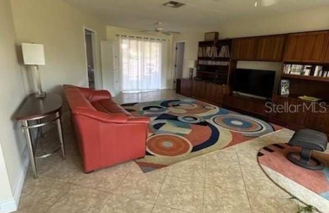 2272 PINE VIEW CIRCLE