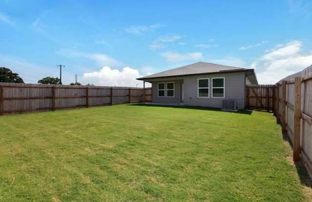 Photo of Immaculately maintained 3 Bedroom 2 Bathroom Home