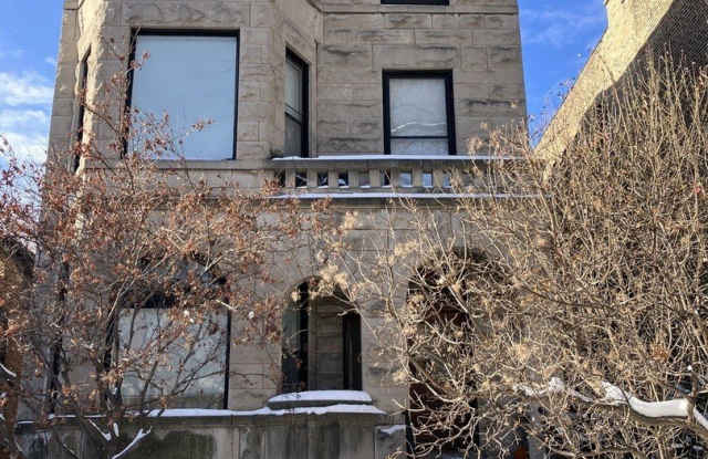 Photo of 2022 N SEMINARY Avenue unit: 2F