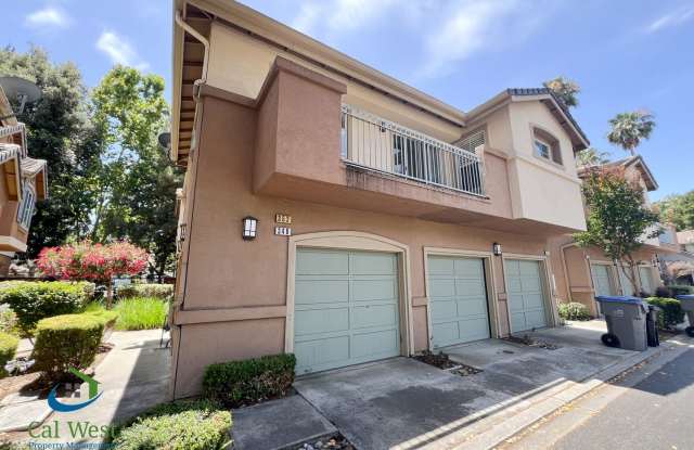 $3395 - 2BD/2BA Beautiful Palmia Condo Near Cottle Road & 85 Available Now!