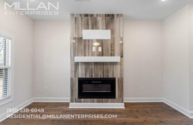 New Construction Modern Home With Open Floor Plan, Whte Cabintery and Primary Bedroom Suite