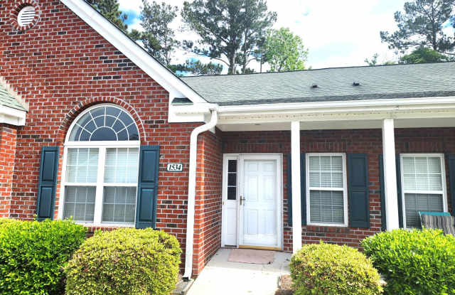 WILLOUGHBY PARK TOWNHOME!