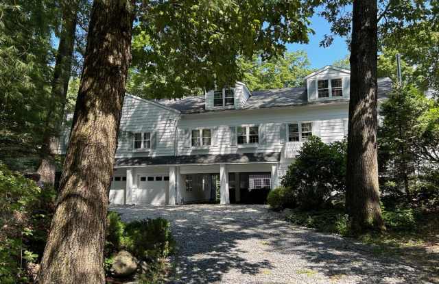 Photo of 89 Florida Hill Rd