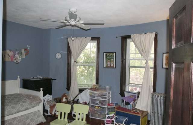Photo of Renovated 3 bed, 2 bath with an office in the heart of Coolidge Corner.