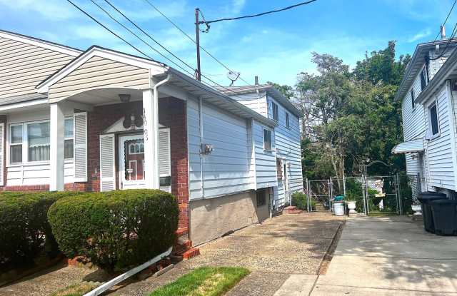 Charming 1-Bedroom Apartment Near JFK – Prime Location!