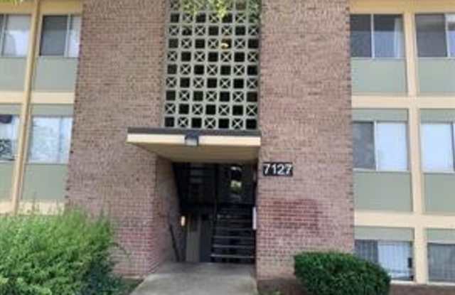 7127 DONNELL PLACE