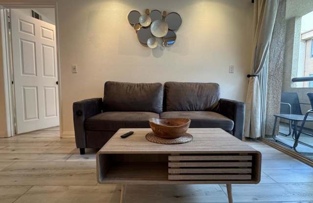 5500 Owensmouth Avenue