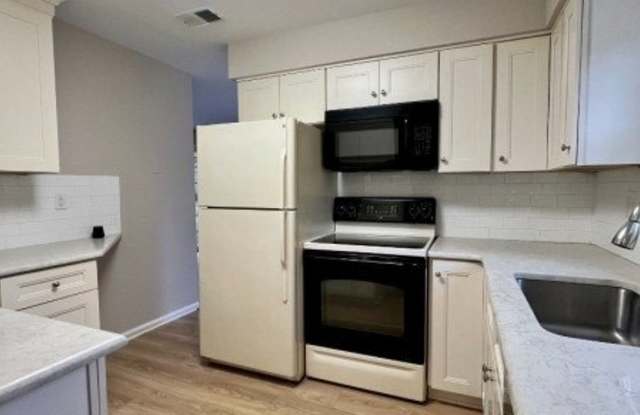 133 Mockingbird Court